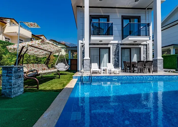 Salkim- 4 Bedroom In Oludeniz *