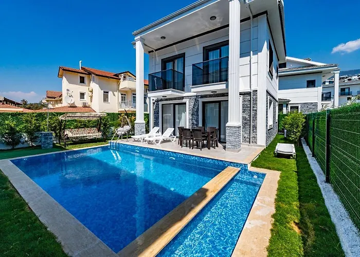 Willa Salkim- 4 Bedroom In Oludeniz *