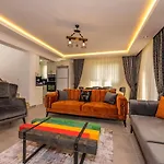 Salkim- 4 Bedroom In Oludeniz * 페티예