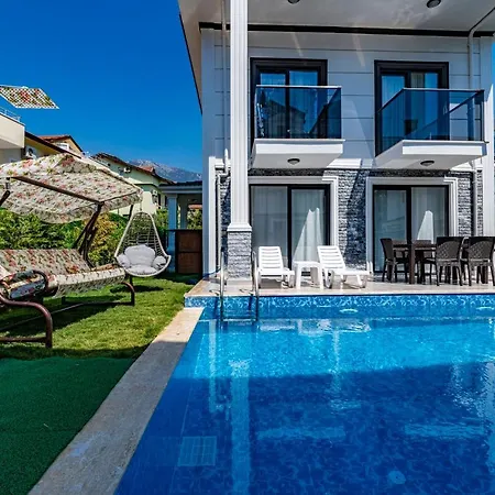 Salkim- 4 Bedroom In Oludeniz *