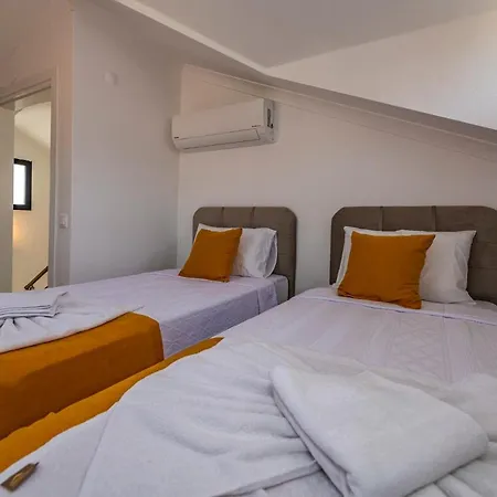 Salkim- 4 Bedroom In Oludeniz *