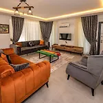 Salkim- 4 Bedroom In Oludeniz Vilă Fethiye