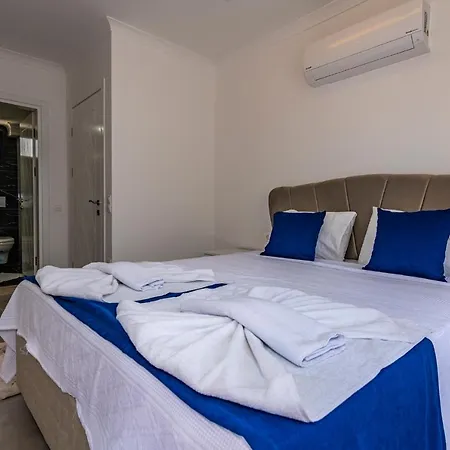 Salkim- 4 Bedroom In Oludeniz * פאטהיה