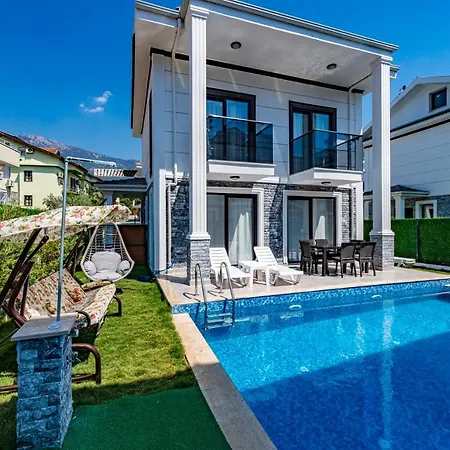 Villa Salkim- 4 Bedroom In Oludeniz