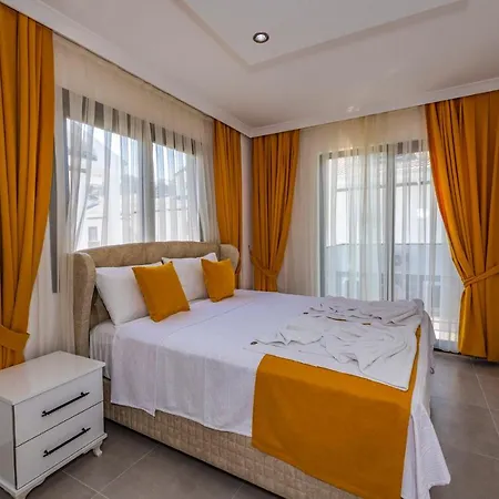 Salkim- 4 Bedroom In Oludeniz 费特希耶