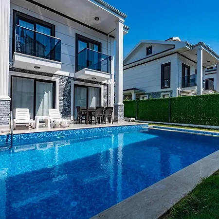 Salkim- 4 Bedroom In Oludeniz Вилла