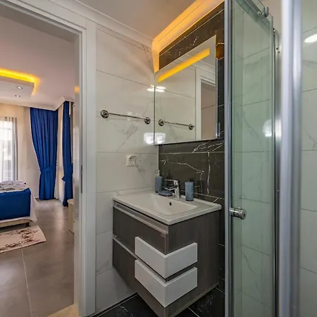 Salkim- 4 Bedroom In Oludeniz וילה פאטהיה