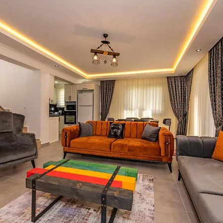 Salkim- 4 Bedroom In Oludeniz * 费特希耶