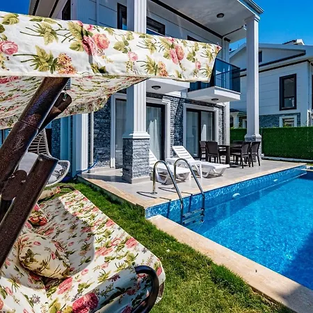别墅 Salkim- 4 Bedroom In Oludeniz