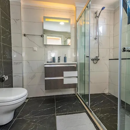 Salkim- 4 Bedroom In Oludeniz * 费特希耶