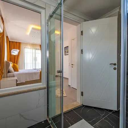Salkim- 4 Bedroom In Oludeniz 费特希耶