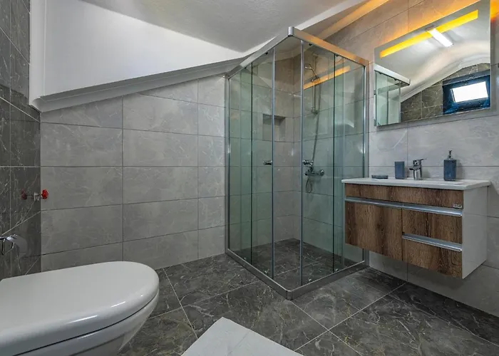 Salkim- 4 Bedroom In Oludeniz