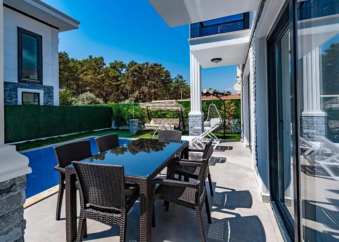 Salkim- 4 Bedroom In Oludeniz *