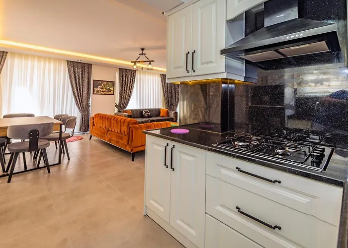 Salkim- 4 Bedroom In Oludeniz * フェティエ