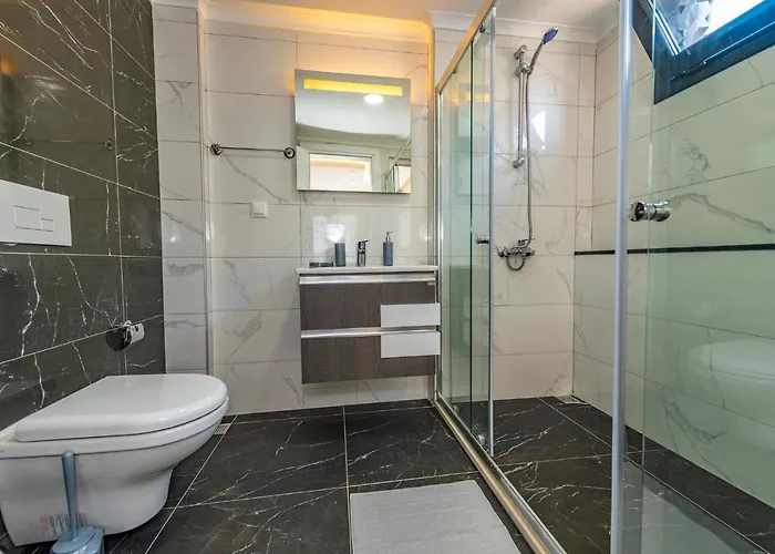 Salkim- 4 Bedroom In Oludeniz * 费特希耶