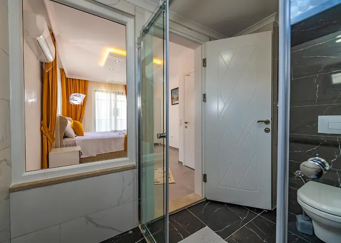 Salkim- 4 Bedroom In Oludeniz 费特希耶